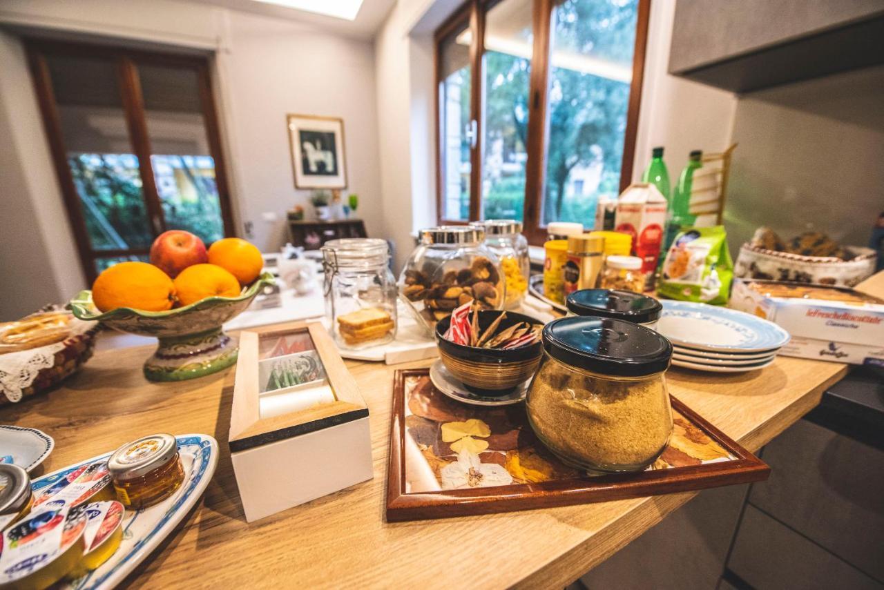 B&B Il Girasole 코르시아노 외부 사진